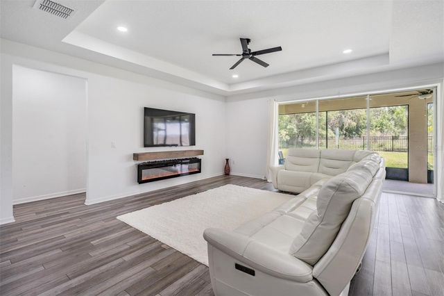 9405 IBIS GROVE BOULEVARD, Wesley Chapel, FL 33545