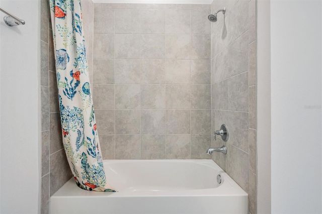 9405 IBIS GROVE BOULEVARD, Wesley Chapel, FL 33545
