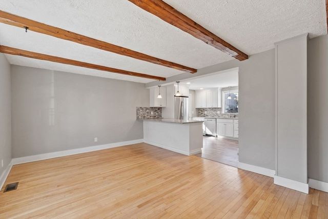 44 Dexter Street, Peabody, MA 01960