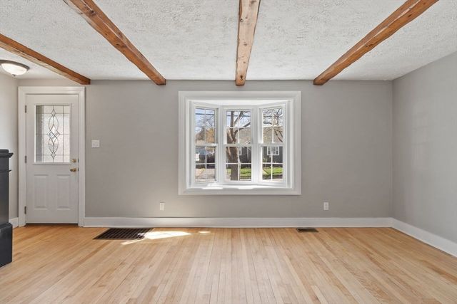 44 Dexter Street, Peabody, MA 01960