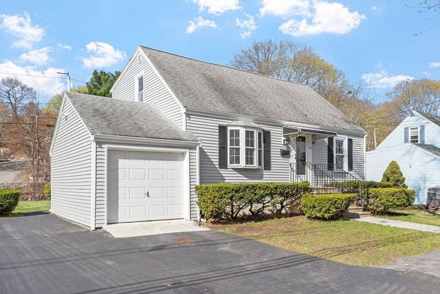 44 Dexter Street, Peabody, MA 01960