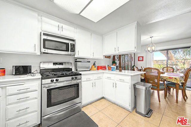 91 Helecho Court, Thousand Oaks, CA 91362