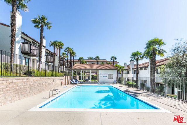 91 Helecho Court, Thousand Oaks, CA 91362