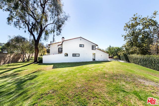 91 Helecho Court, Thousand Oaks, CA 91362