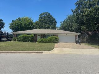 672 N 28th West Place, Tulsa, OK 74127