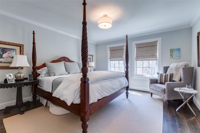 6908 Lakeshore Drive, Dallas, TX 75214