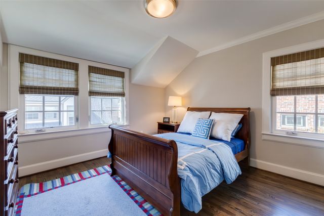 6908 Lakeshore Drive, Dallas, TX 75214