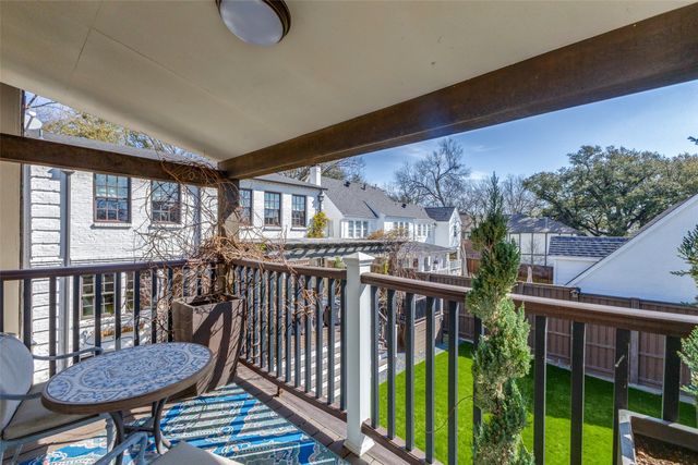 6908 Lakeshore Drive, Dallas, TX 75214