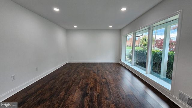 1407 NORTHCREST DR, Silver Spring, MD 20904