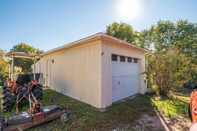 209 Fortress Lane, Hot Springs, AR 71913