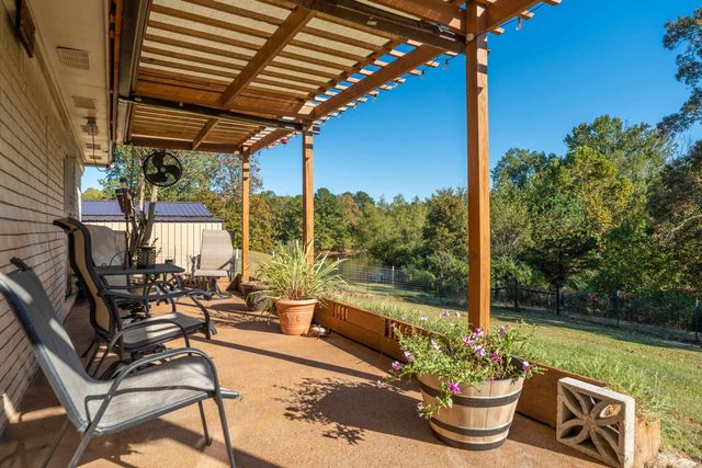 209 Fortress Lane, Hot Springs, AR 71913