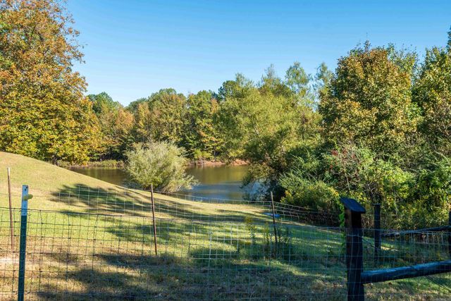 209 Fortress Lane, Hot Springs, AR 71913
