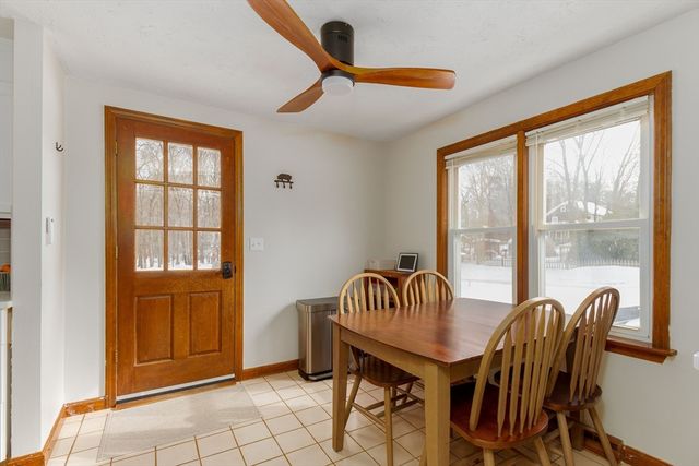 839 Lincoln St, Franklin, MA 02038