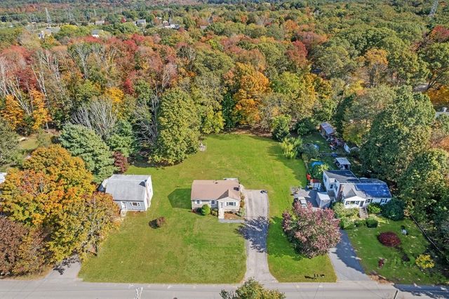 839 Lincoln St, Franklin, MA 02038