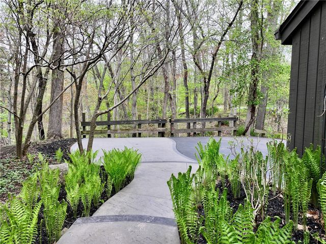 182 Park Rd Road, Perinton, NY 14534