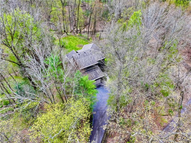 182 Park Rd Road, Perinton, NY 14534