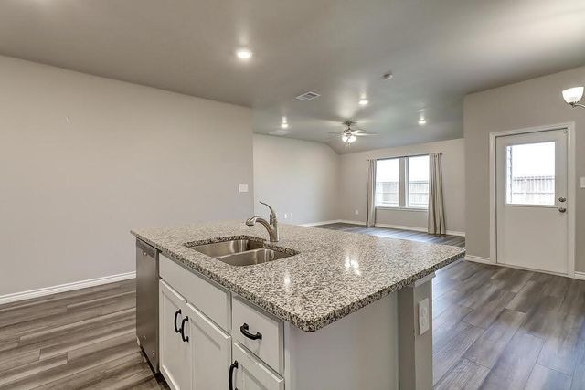 1330 Trent Park, Corpus Christi, TX 78415