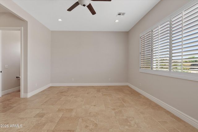 1913 W Laurie Lane, San Tan Valley, AZ 85144