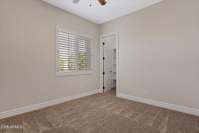 1913 W Laurie Lane, San Tan Valley, AZ 85144