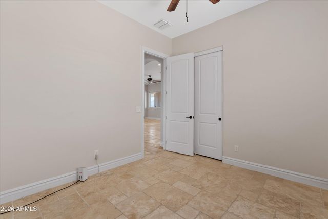 1913 W Laurie Lane, San Tan Valley, AZ 85144