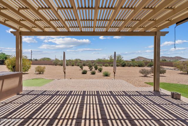 1913 W Laurie Lane, San Tan Valley, AZ 85144