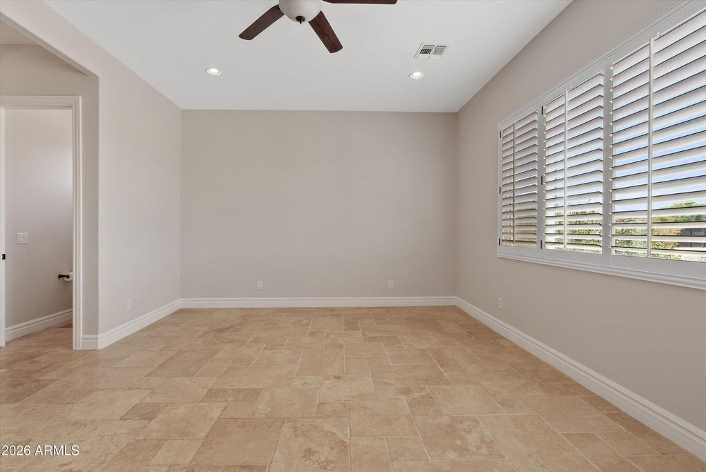 Image 19 of property listing at 1913 W Laurie Lane, San Tan Valley, AZ 85144