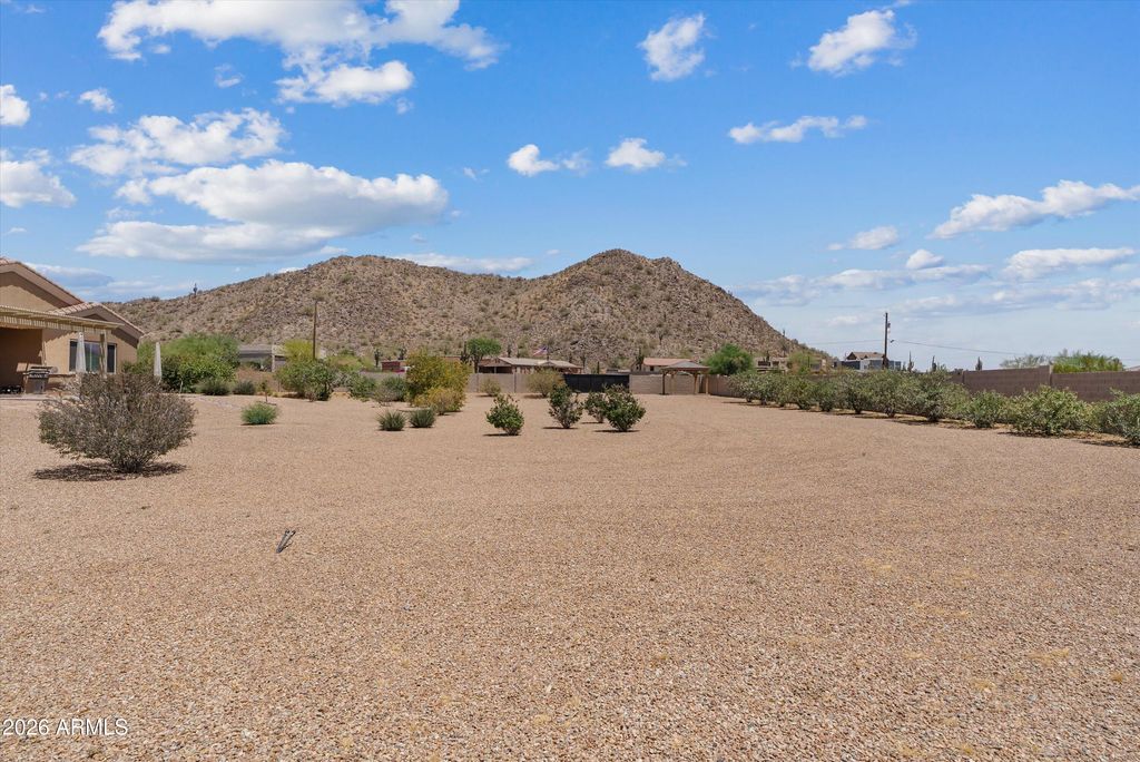 Image 38 of property listing at 1913 W Laurie Lane, San Tan Valley, AZ 85144