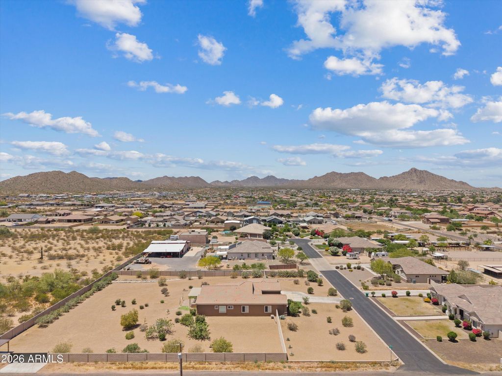 Image 46 of property listing at 1913 W Laurie Lane, San Tan Valley, AZ 85144