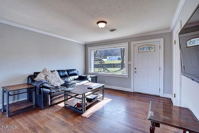 329 Old Stage Trail, Bristol, TN 37620