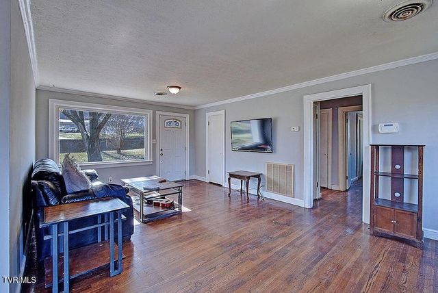 329 Old Stage Trail, Bristol, TN 37620
