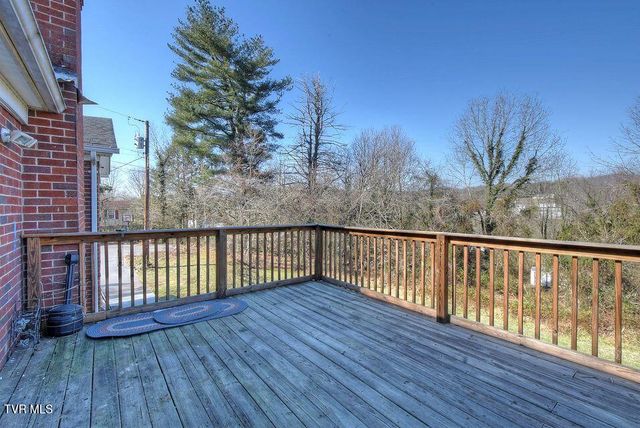 329 Old Stage Trail, Bristol, TN 37620