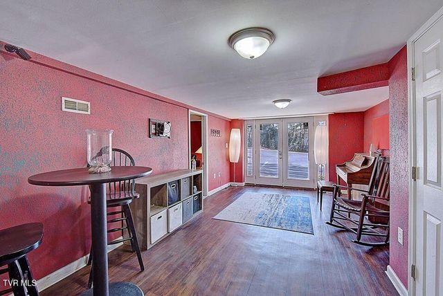 329 Old Stage Trail, Bristol, TN 37620