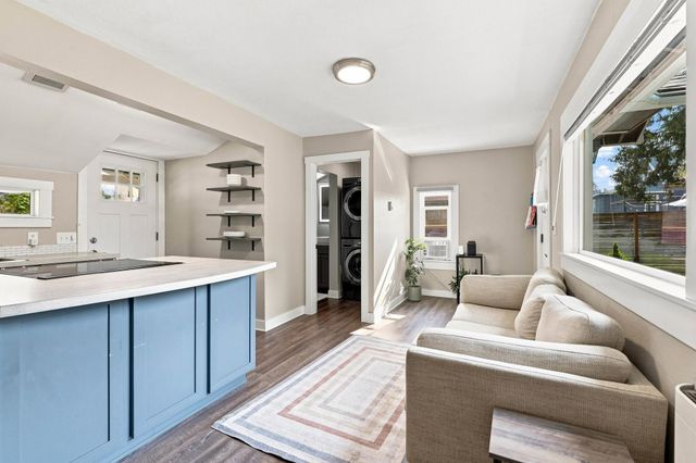 907 E 30th Ave, Spokane, WA 99203