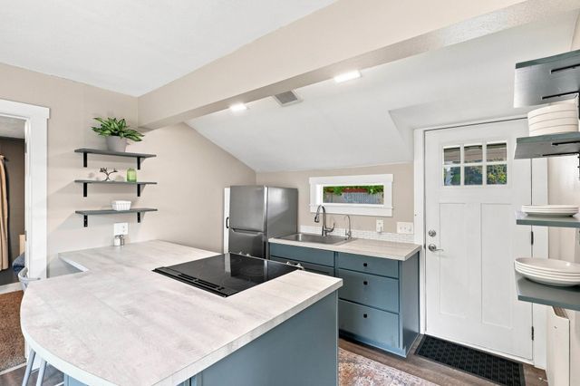 907 E 30th Ave, Spokane, WA 99203