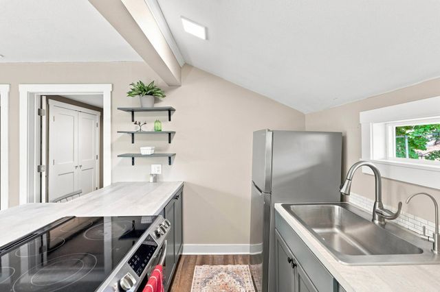 907 E 30th Ave, Spokane, WA 99203