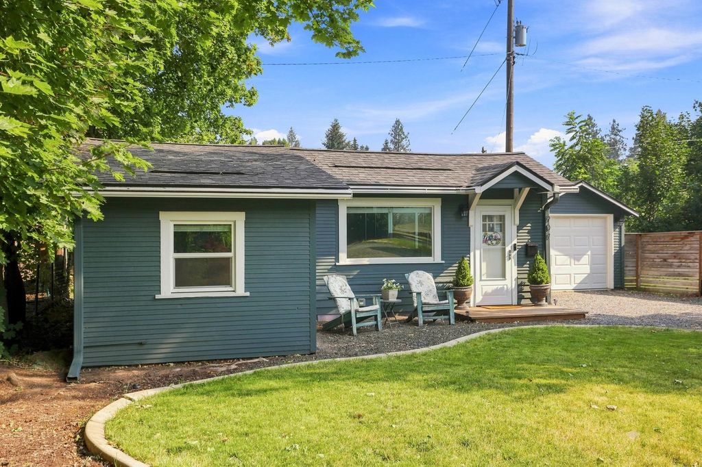 907 E 30th Ave, Spokane, WA 99203 photo 2