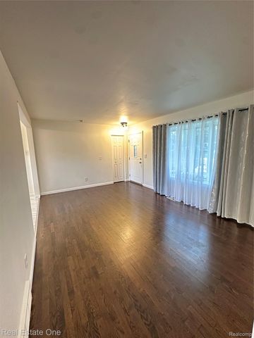 4348 Martin, Warren, MI 48092