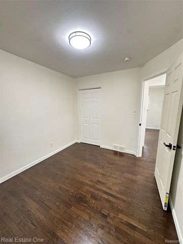 4348 Martin, Warren, MI 48092
