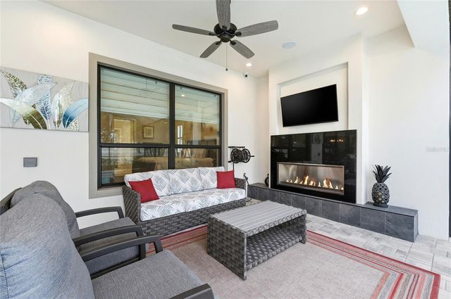 4462 EMERALD PALMS LANE, Winter Haven, FL 33884