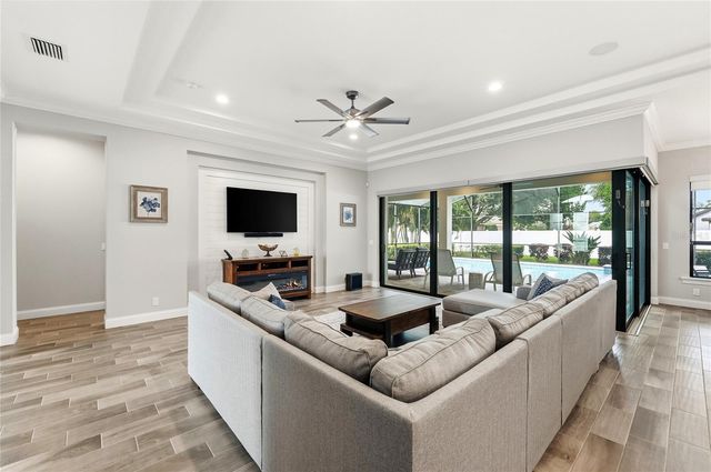 4462 EMERALD PALMS LANE, Winter Haven, FL 33884