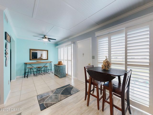 335 N Causeway Apt E5, New Smyrna Beach, FL 32169