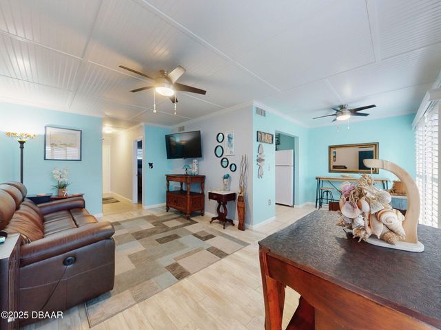 335 N Causeway Apt E5, New Smyrna Beach, FL 32169