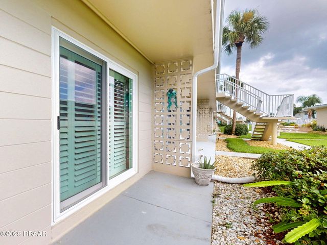 335 N Causeway Apt E5, New Smyrna Beach, FL 32169