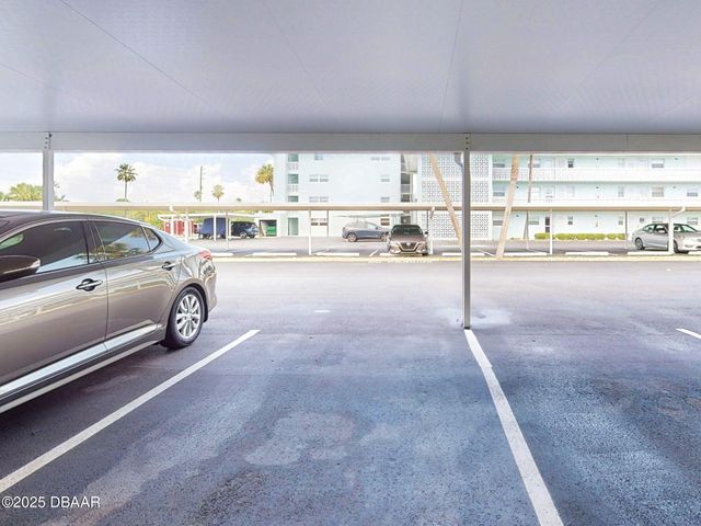 335 N Causeway Apt E5, New Smyrna Beach, FL 32169