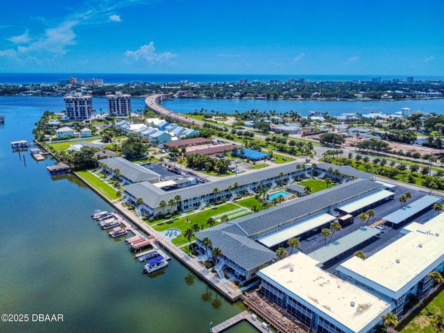 335 N Causeway Apt E5, New Smyrna Beach, FL 32169