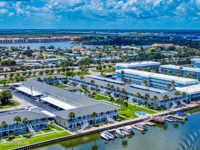 335 N Causeway Apt E5, New Smyrna Beach, FL 32169