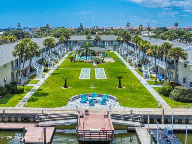 335 N Causeway Apt E5, New Smyrna Beach, FL 32169