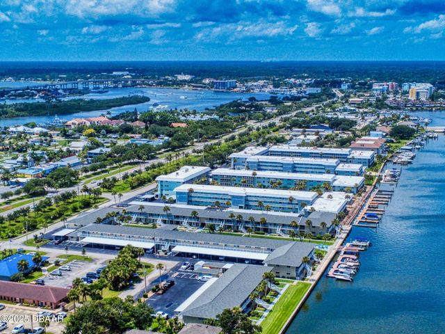 335 N Causeway Apt E5, New Smyrna Beach, FL 32169