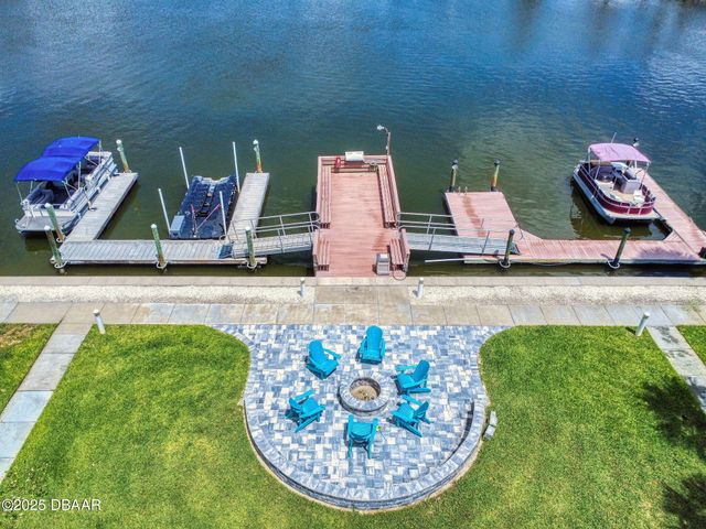 335 N Causeway Apt E5, New Smyrna Beach, FL 32169