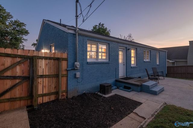 1015 Ward Avenue NE, Huntsville, AL 35801